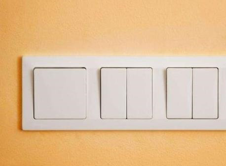 家裝強電和弱電的區(qū)別是什么？電路布線應(yīng)當注意哪些原則？