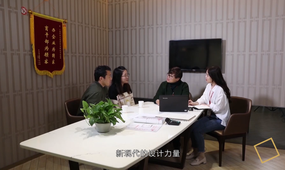 沙發(fā)總是堆滿衣服 隔夜衣收納設計怎么做？這些地方要留意